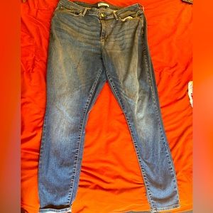 LEVI no distress Jean